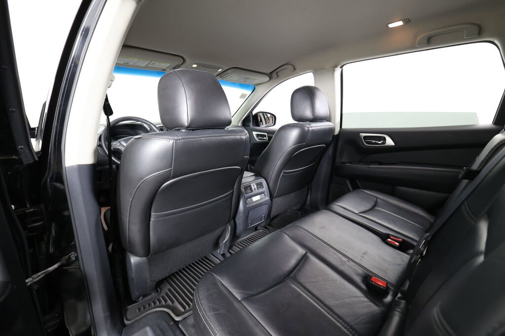 Used 2014 Nissan Pathfinder SL image 14