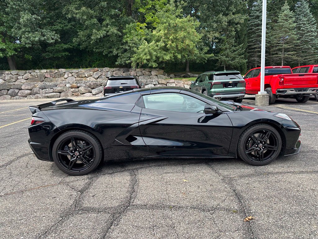 Used 2024 Chevrolet Corvette Stingray Convertible w/ Z51 Performance Package RWD image 6
