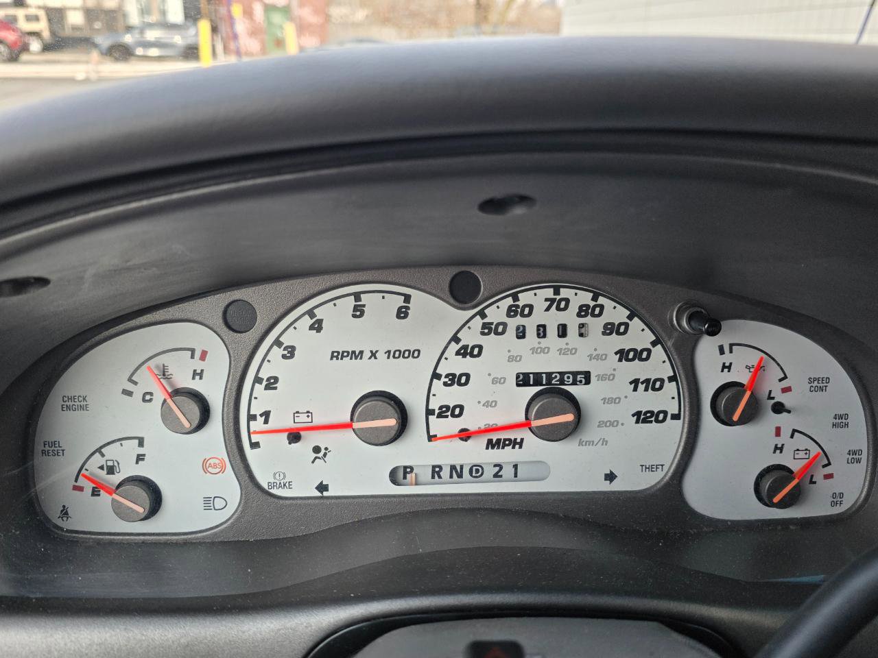 Used 2001 Ford Explorer Sport Trac 4x4 image 19