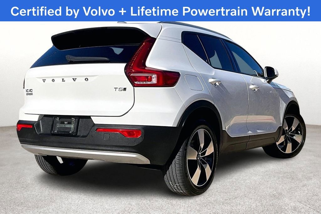 Used 2020 Volvo XC40 T5 Momentum w/ Protection Package Premier image 2