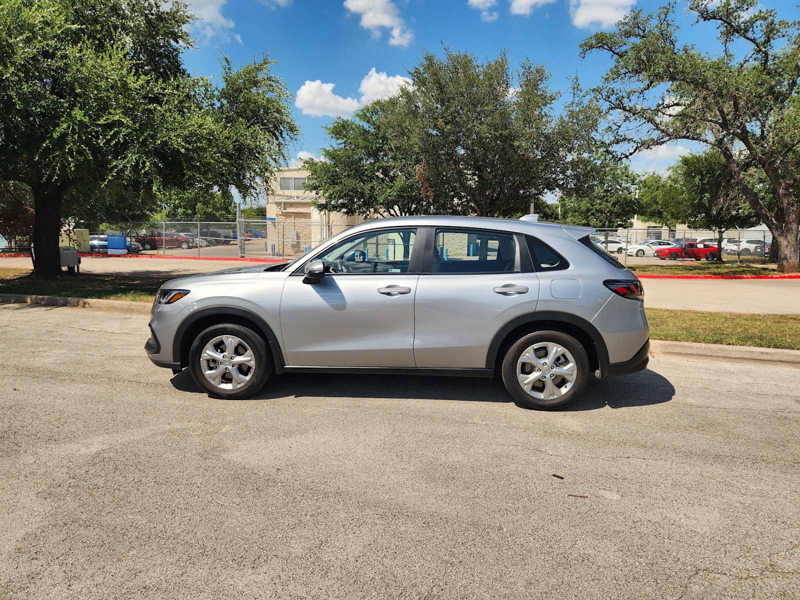 Certified 2024 Honda HR-V LX image 4