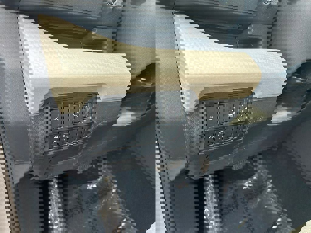 Used 2019 Subaru Ascent Premium image 21