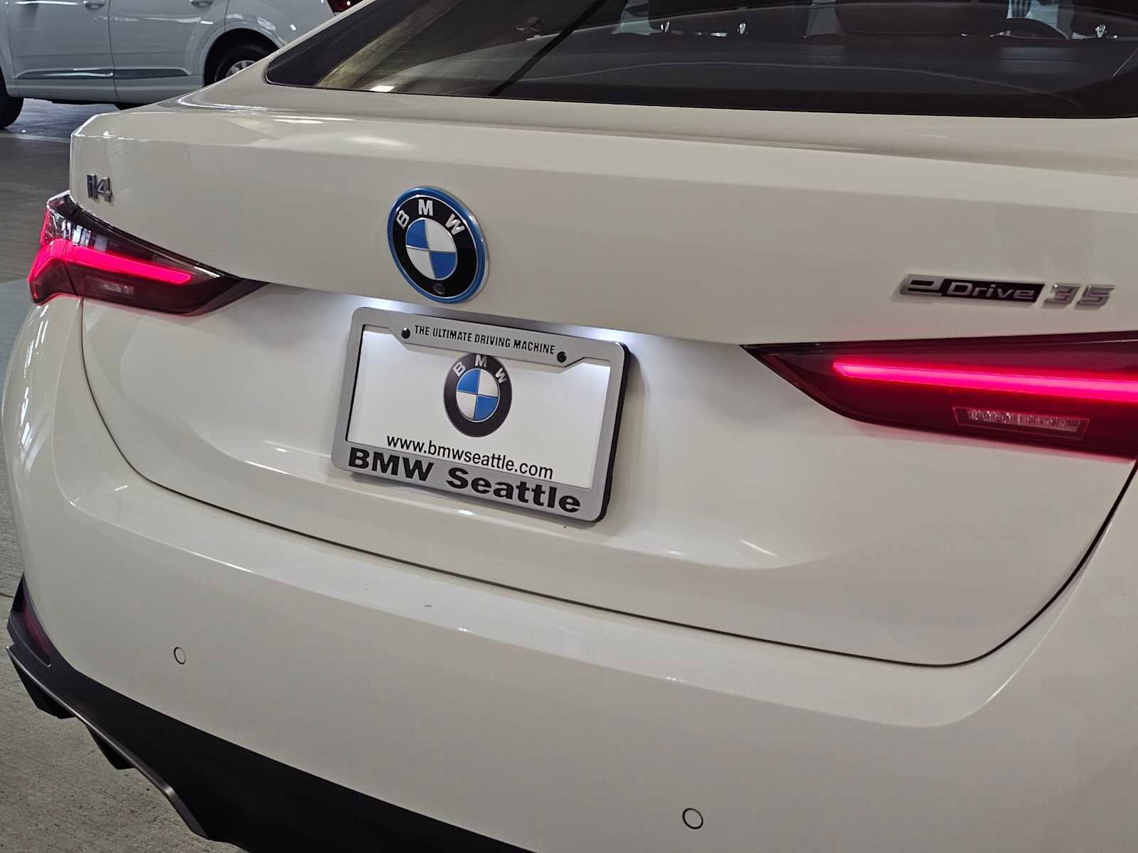 Used 2023 BMW i4 eDrive35 w/ Premium Package image 7