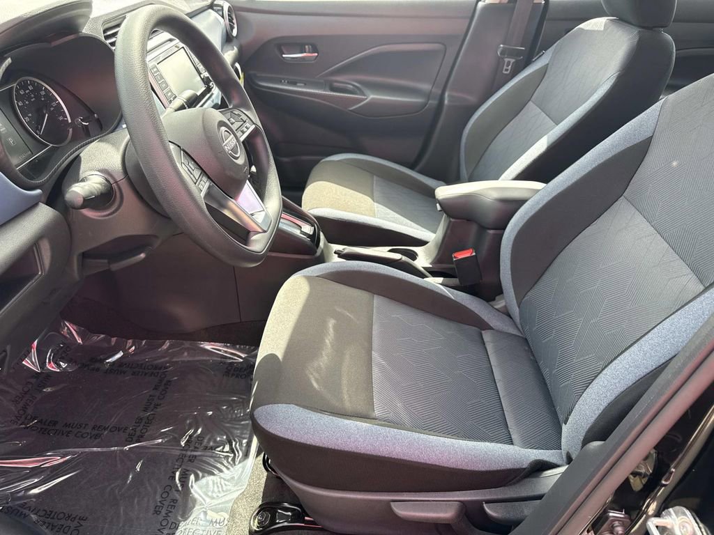 Certified 2025 Nissan Versa SV w/ Trunk Package image 18