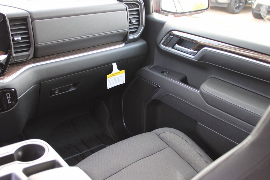 New 2026 Chevrolet Silverado 1500 LT w/ Safety Package AWD/4WD image 39