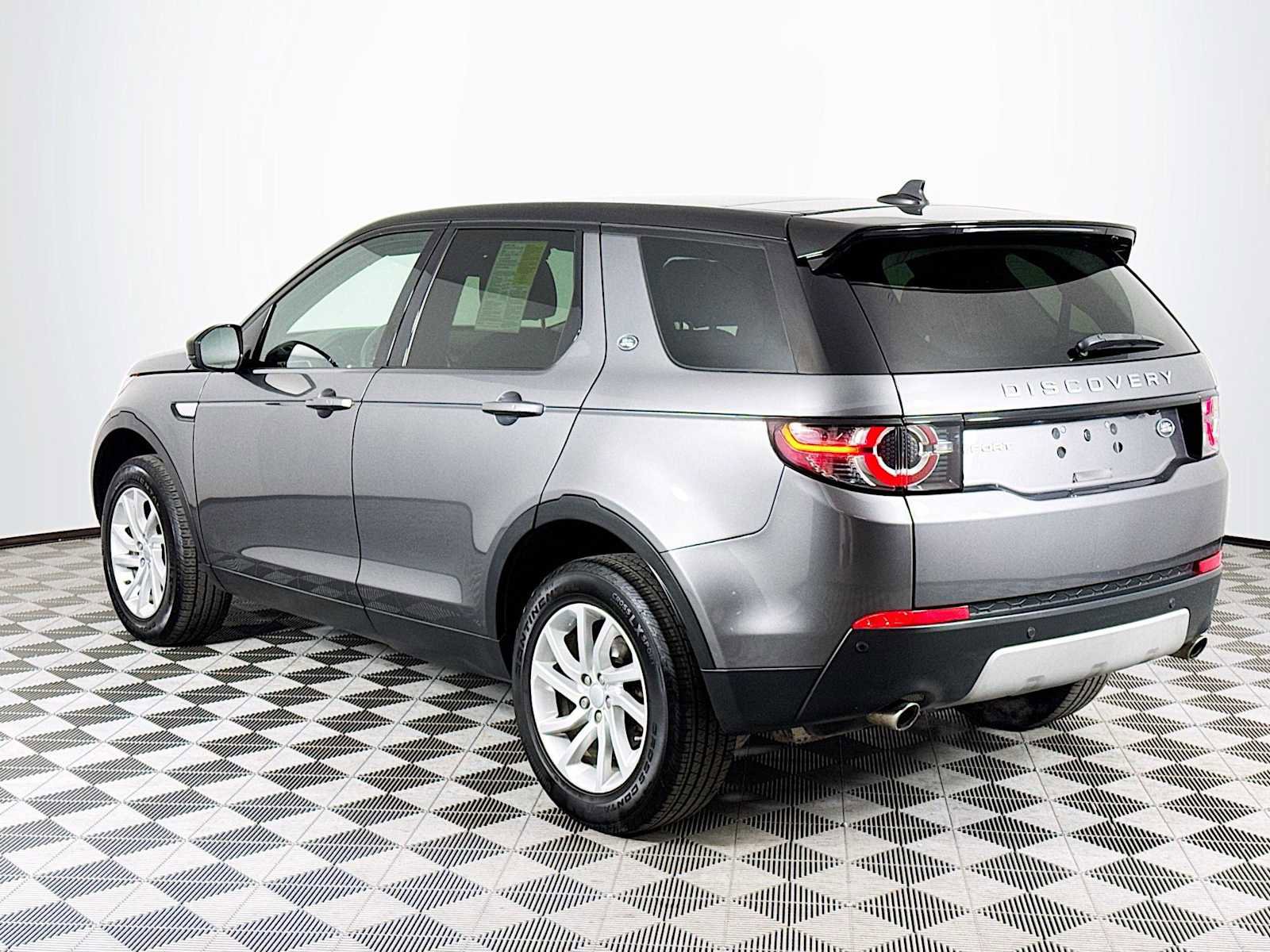 Used 2016 Land Rover Discovery Sport HSE image 7
