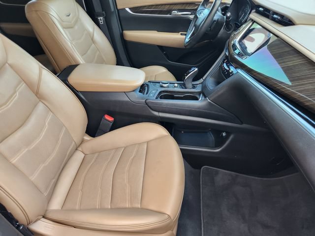 Used 2022 Cadillac XT6 Premium Luxury w/ Platinum Package FWD image 20