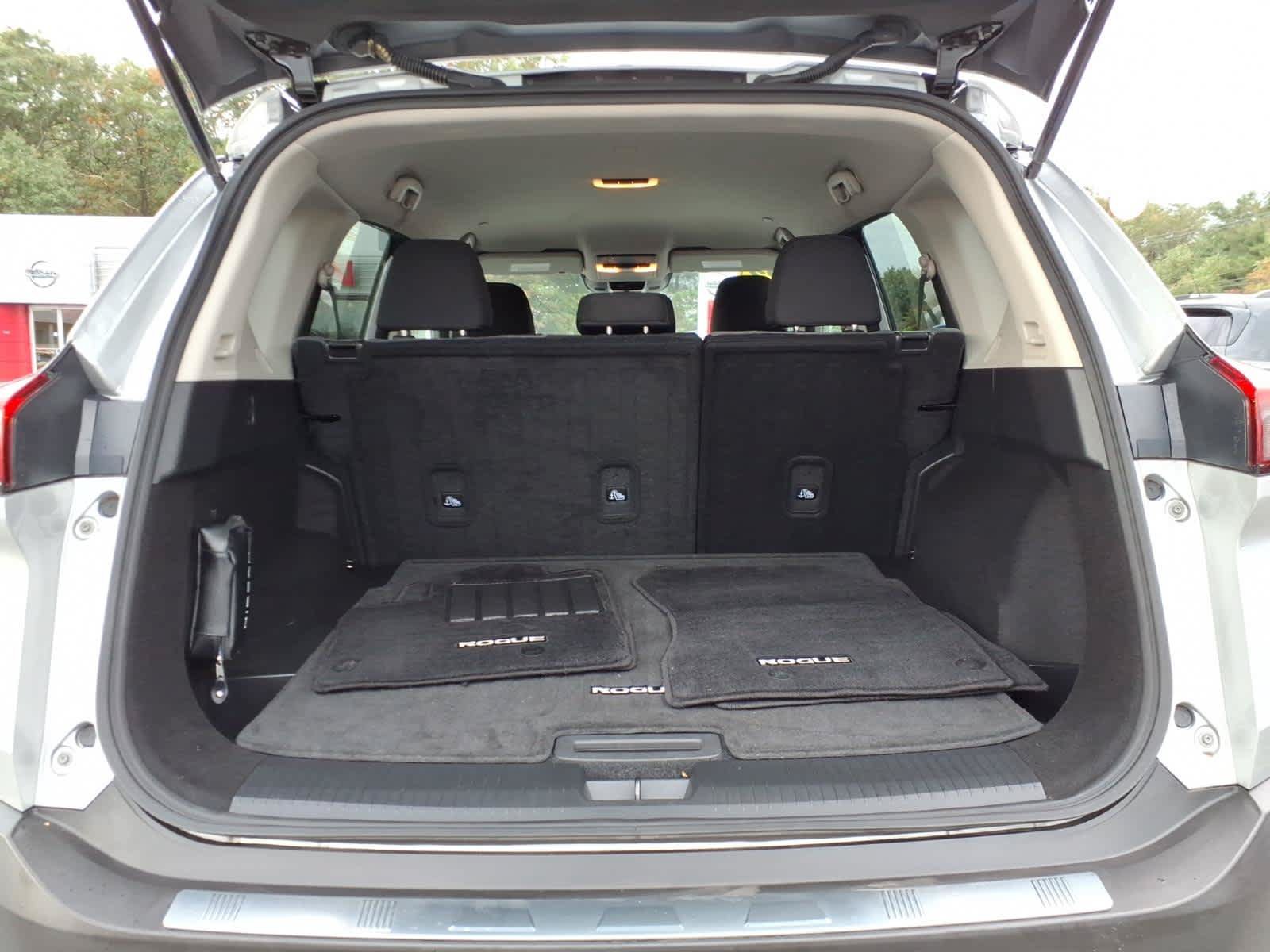 Certified 2022 Nissan Rogue SV AWD/4WD image 16