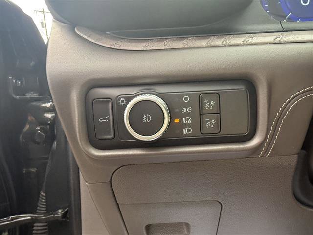 Used 2022 Ford Explorer Platinum w/ Equipment Group 601A image 46