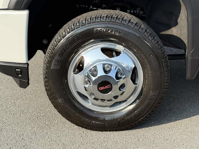 Certified 2023 GMC Sierra 3500 Denali w/ Denali Ultimate Package AWD/4WD image 8