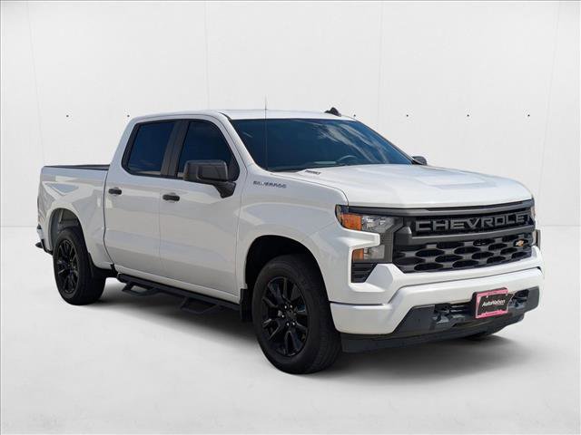 Used 2024 Chevrolet Silverado 1500 Custom image 3