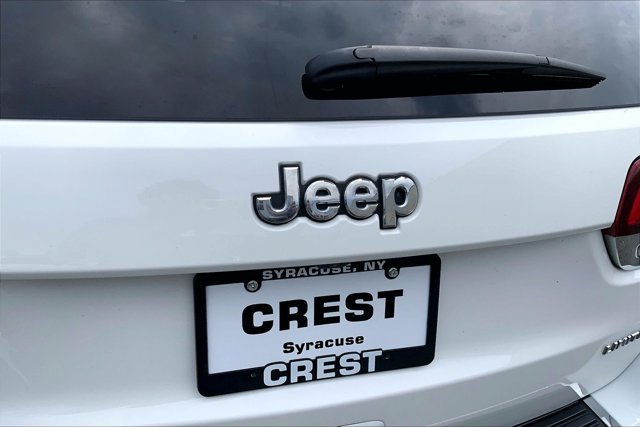 Used 2020 Jeep Grand Cherokee Limited AWD/4WD image 30