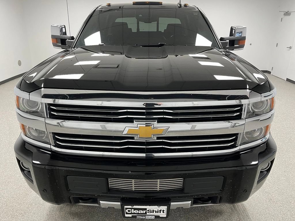 Used 2015 Chevrolet Silverado 2500 High Country w/ Duramax Plus Package AWD/4WD image 3