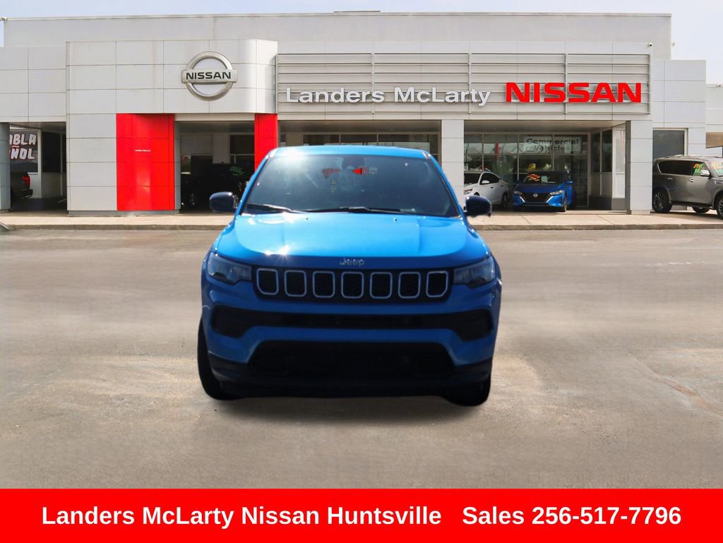 Used 2024 Jeep Compass Sport image 11