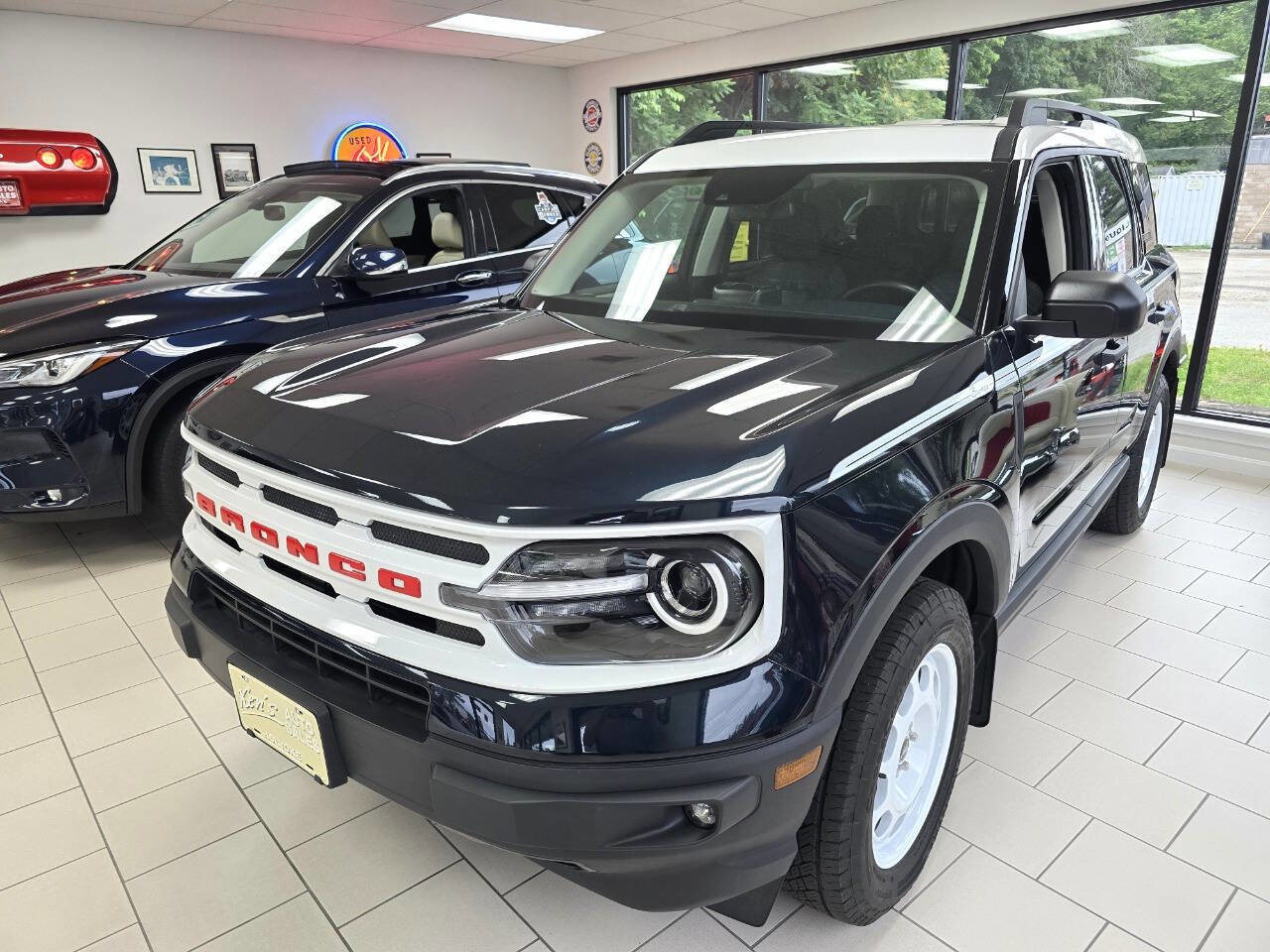 Used 2023 Ford Bronco Sport Heritage w/ Heritage Convenience Package image 2