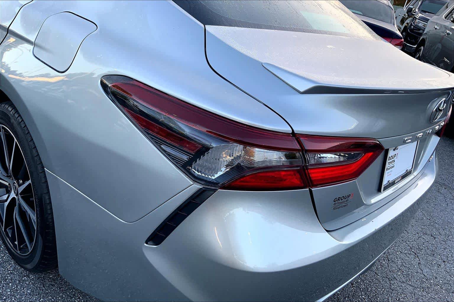 Used 2021 Toyota Camry SE FWD image 27