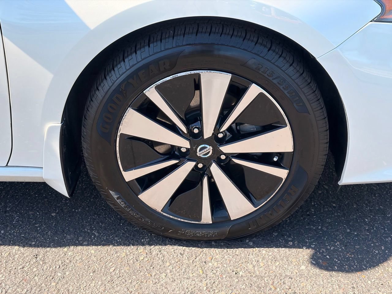 Used 2019 Nissan Altima 2.5 SL FWD image 10
