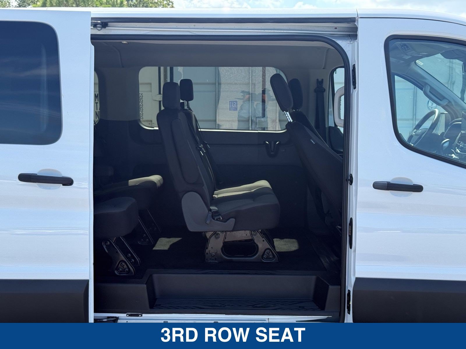 Used 2025 Ford Transit 350 XLT RWD image 14