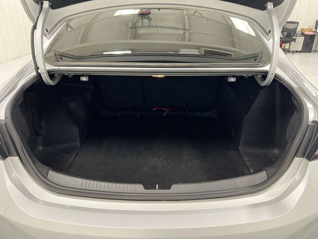 Used 2017 Chevrolet Malibu LS FWD image 23