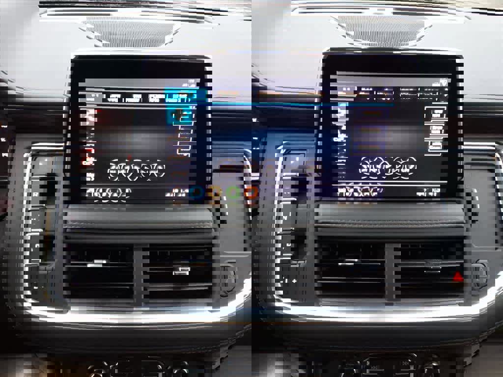 Used 2021 Chevrolet Tahoe High Country w/ Premium Package image 10