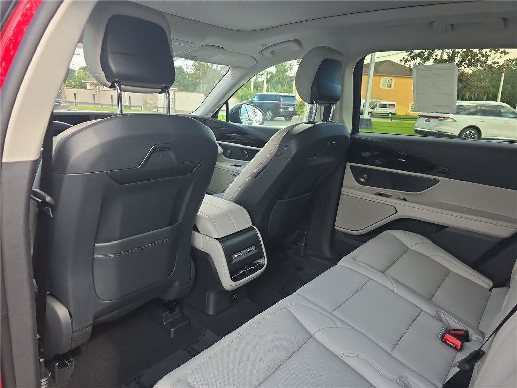 New 2026 Lincoln Nautilus Premier w/ Equipment Group 102A AWD/4WD image 10
