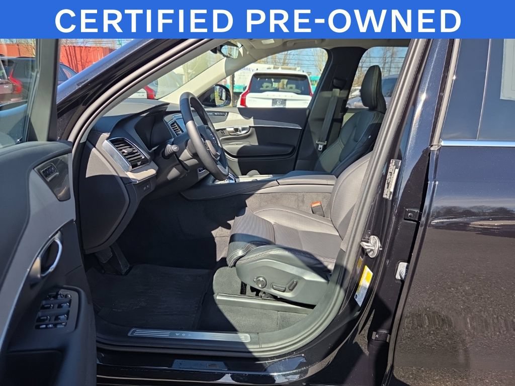 Certified 2025 Volvo XC90 T8 Ultra AWD/4WD image 4