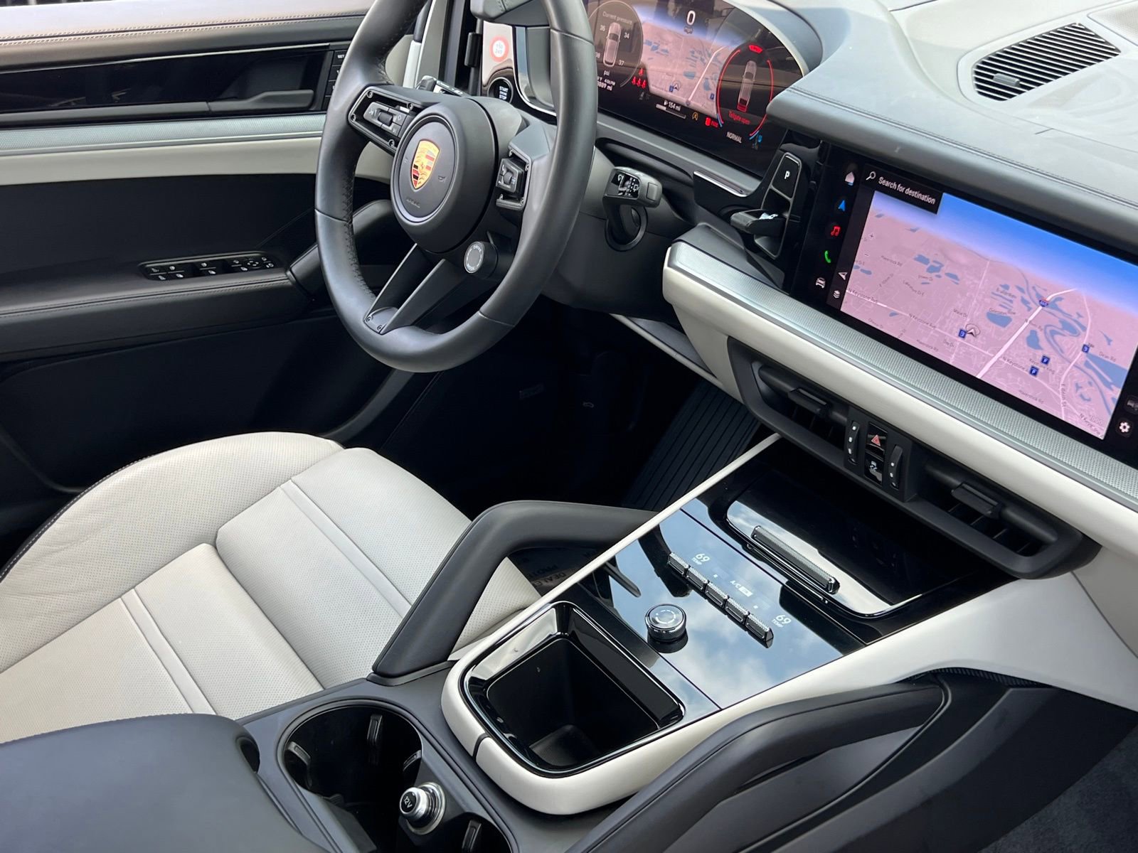 New 2025 Porsche Cayenne S image 9