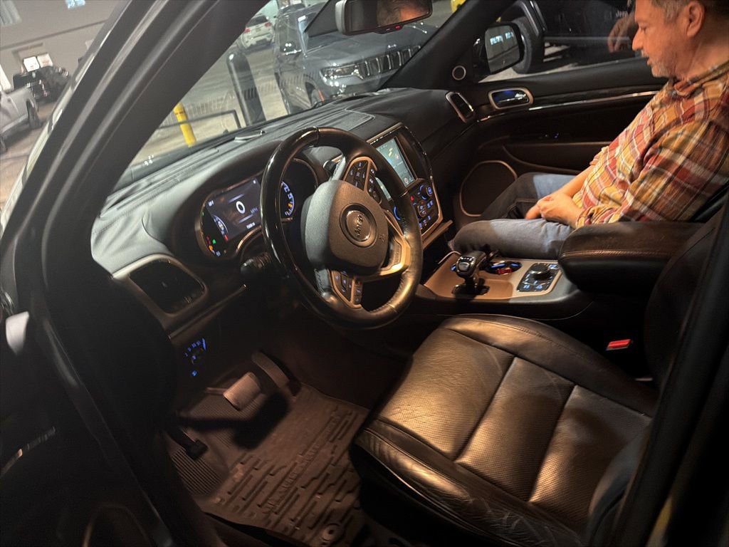 Used 2014 Jeep Grand Cherokee Summit image 14