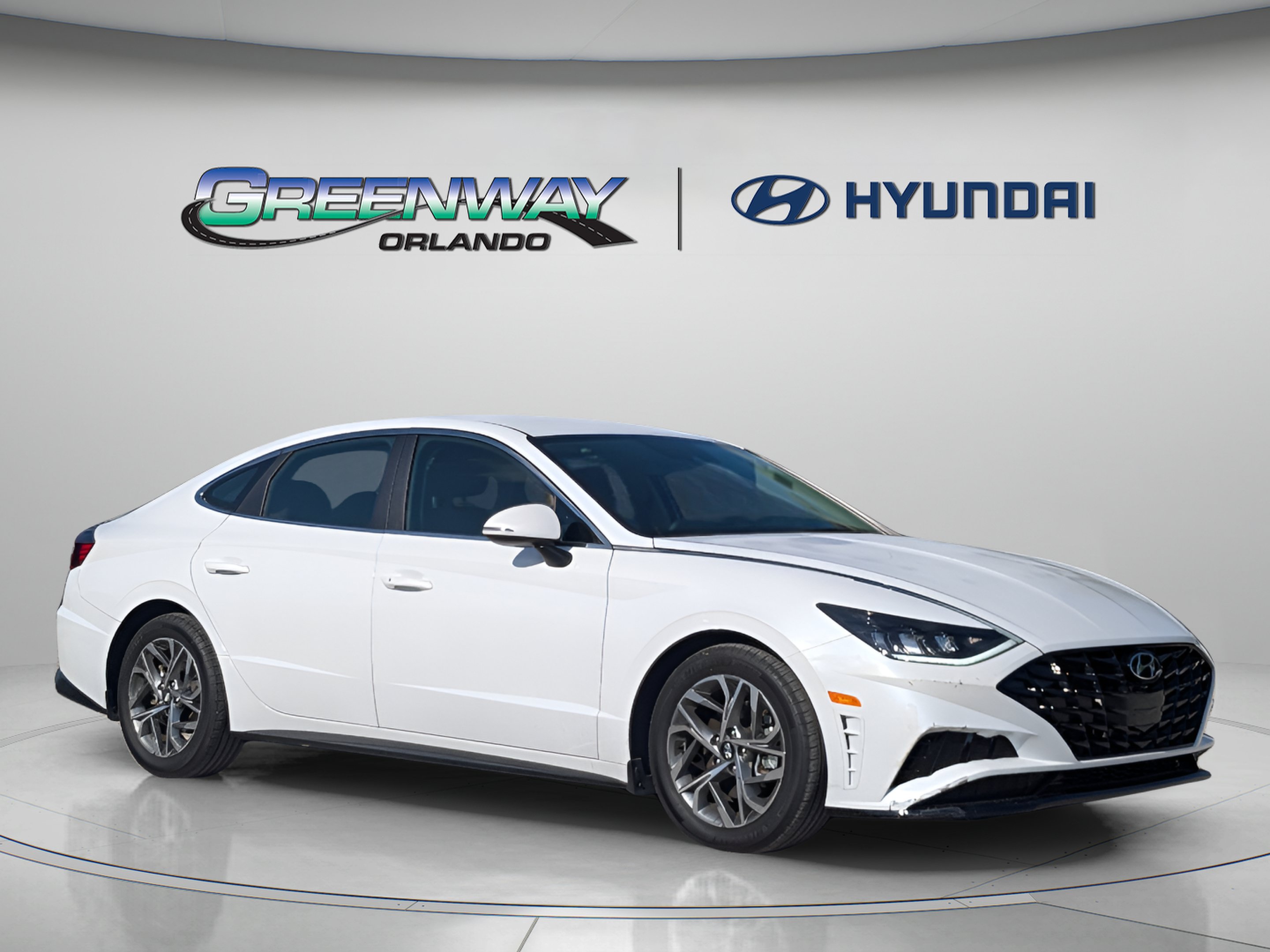 Used 2021 Hyundai Sonata SEL w/ Winter Weather Package FWD image 2