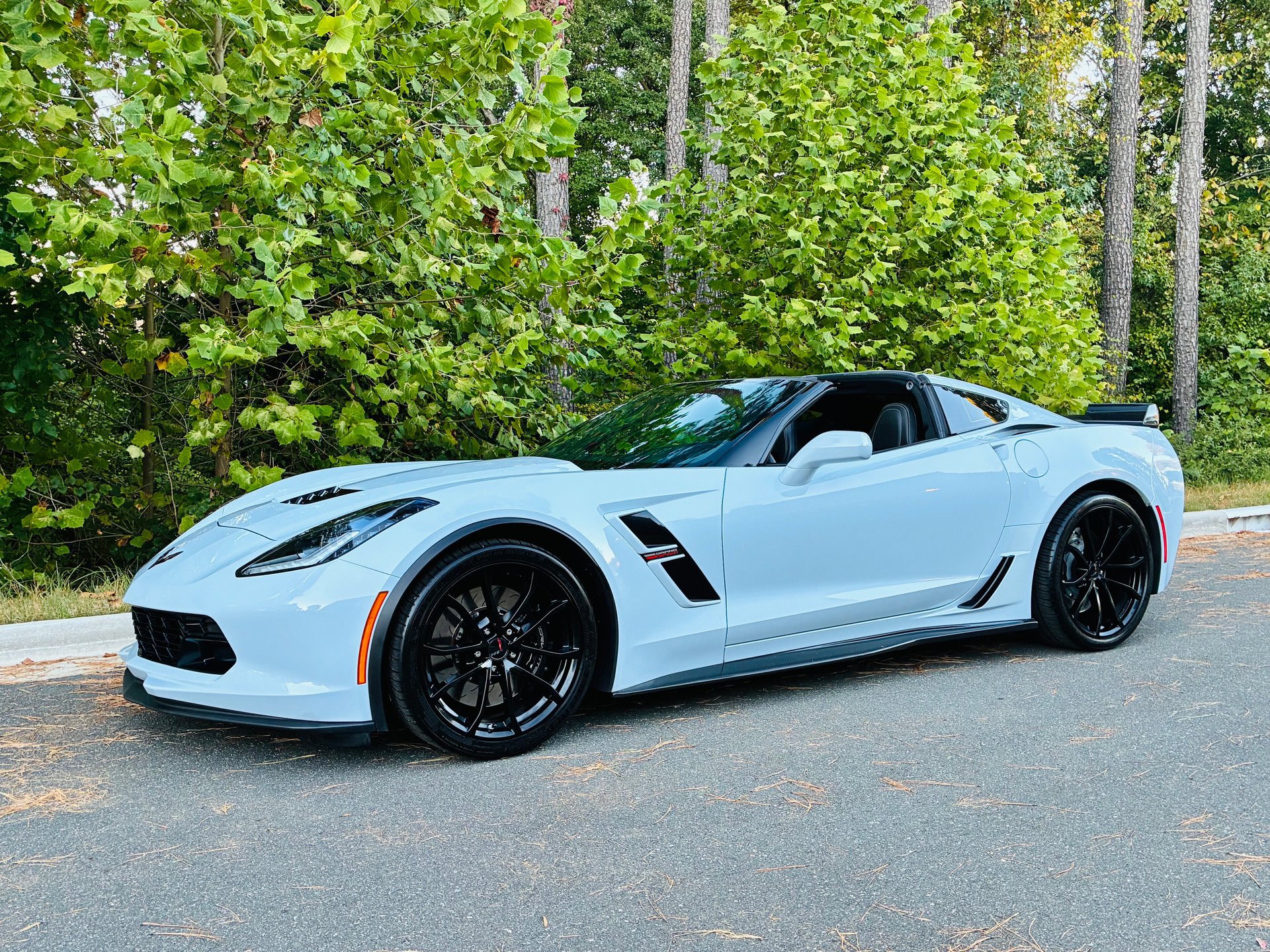 Used 2019 Chevrolet Corvette Grand Sport RWD image 25