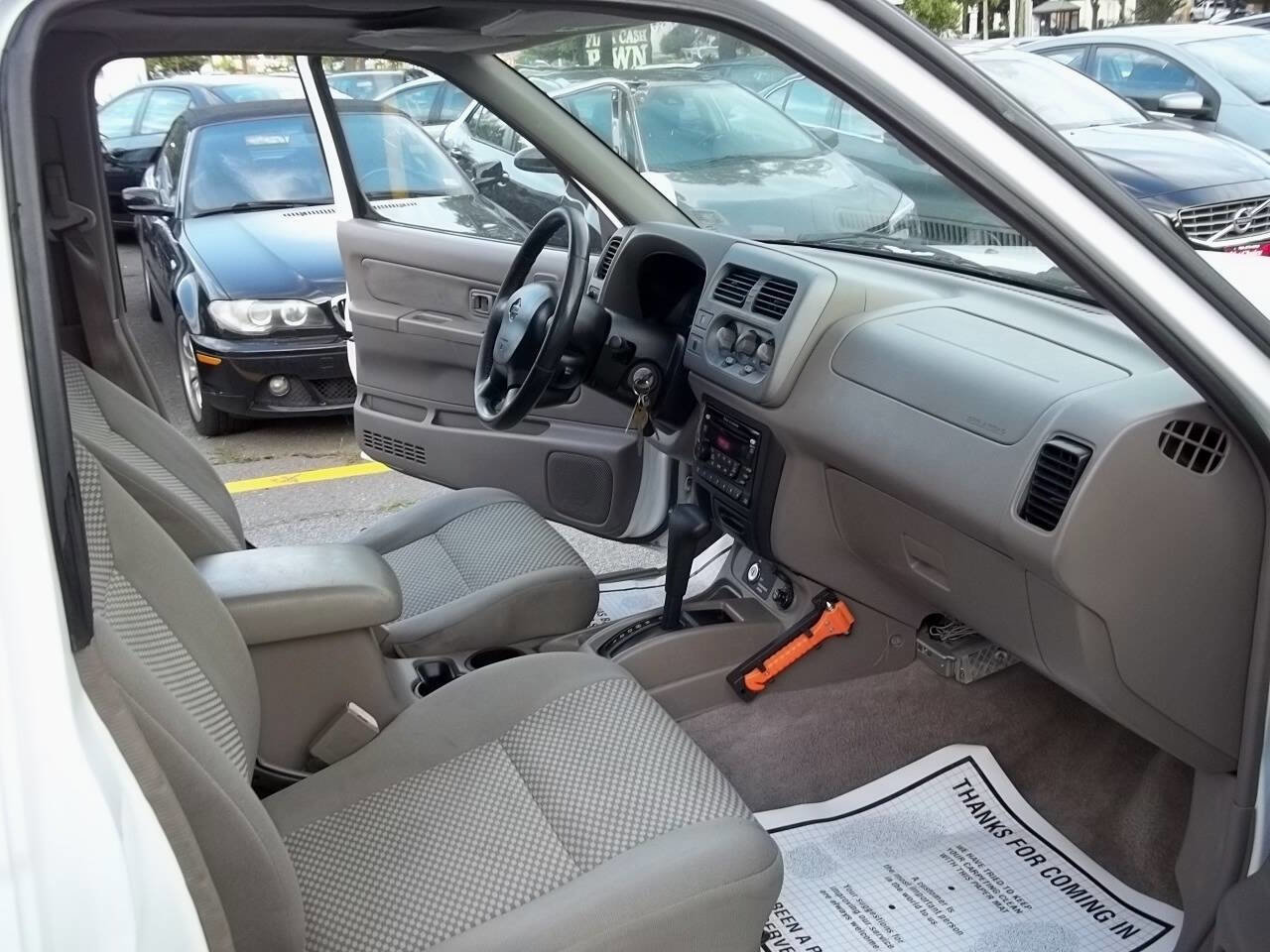 Used 2001 Nissan Frontier SE Desert Runner image 7