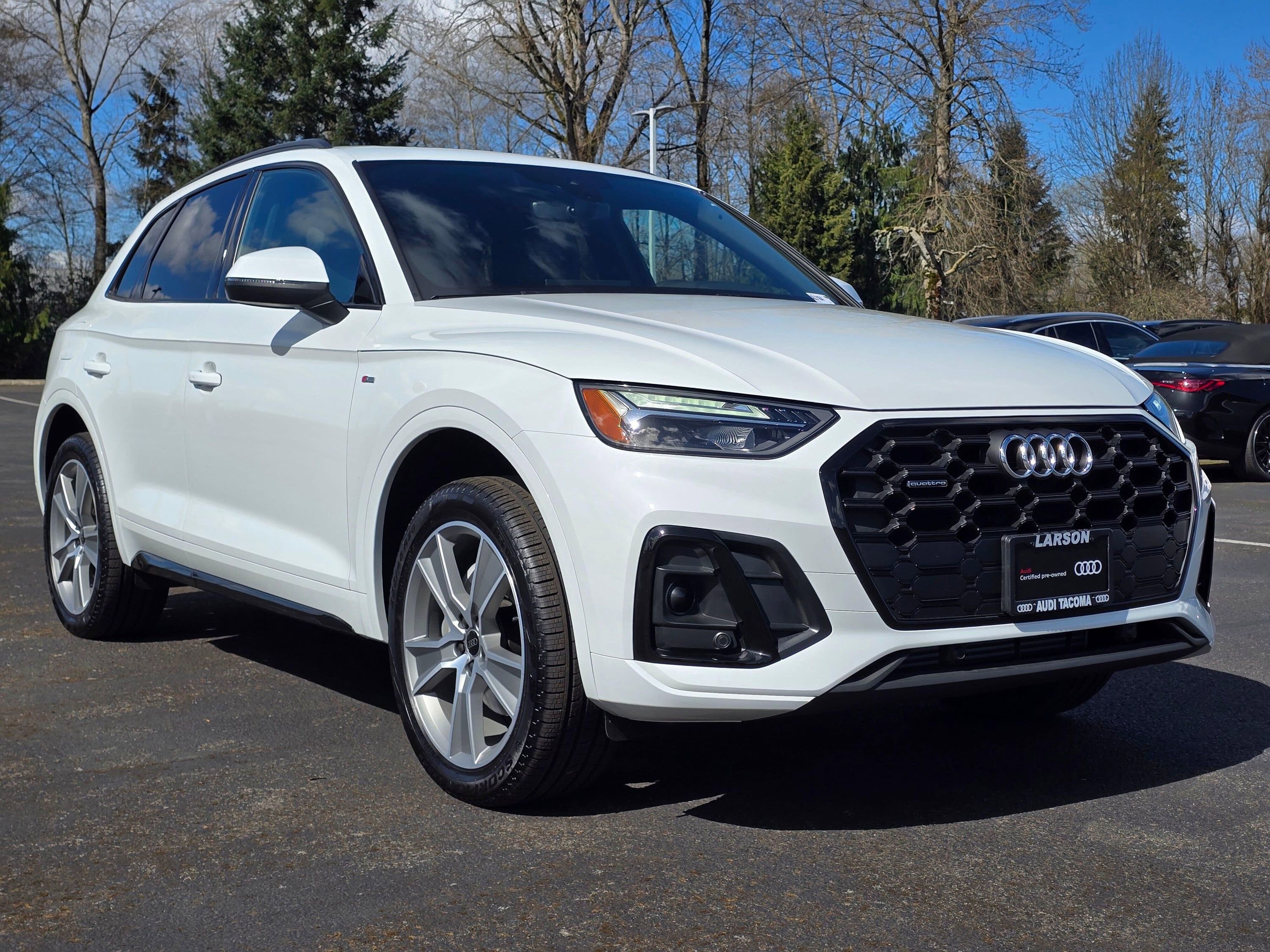 Certified 2025 Audi Q5 2.0T Premium w/ Convenience Plus Package image 8