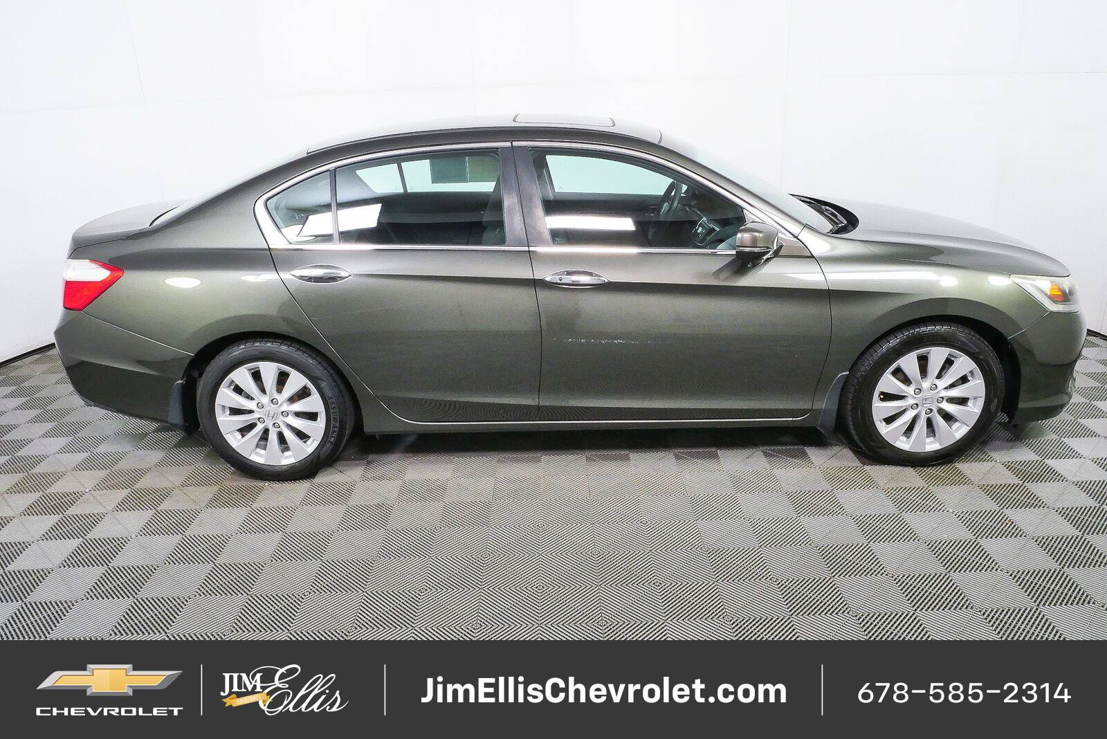 Used 2013 Honda Accord EX image 2