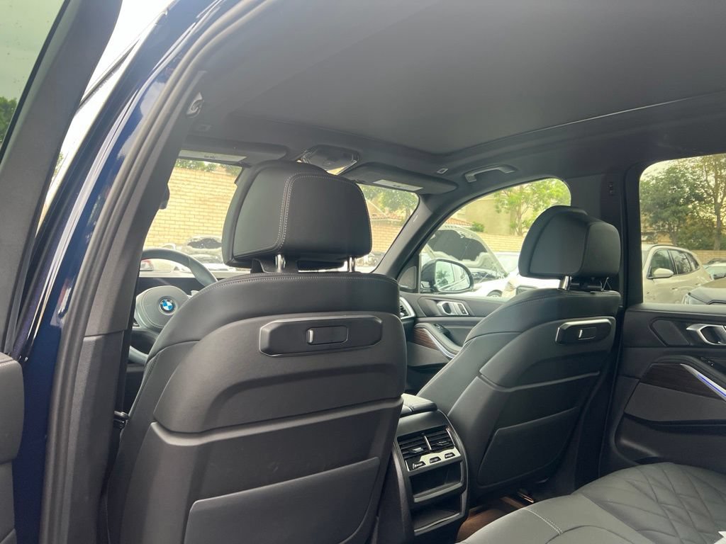 Used 2024 BMW X5 sDrive40i w/ M Sport Package RWD image 10