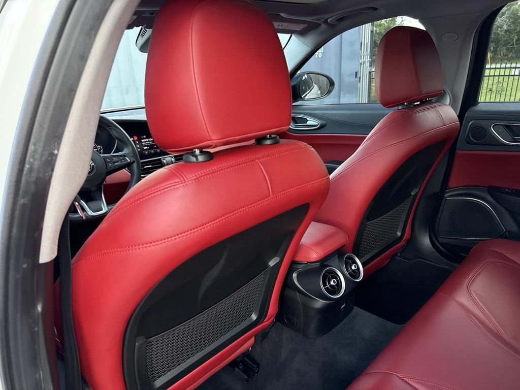 Used 2021 Alfa Romeo Giulia Ti w/ Nero Edizione RWD image 13