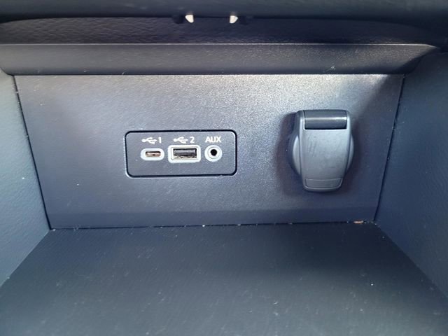 Used 2023 Nissan Sentra SV FWD image 17