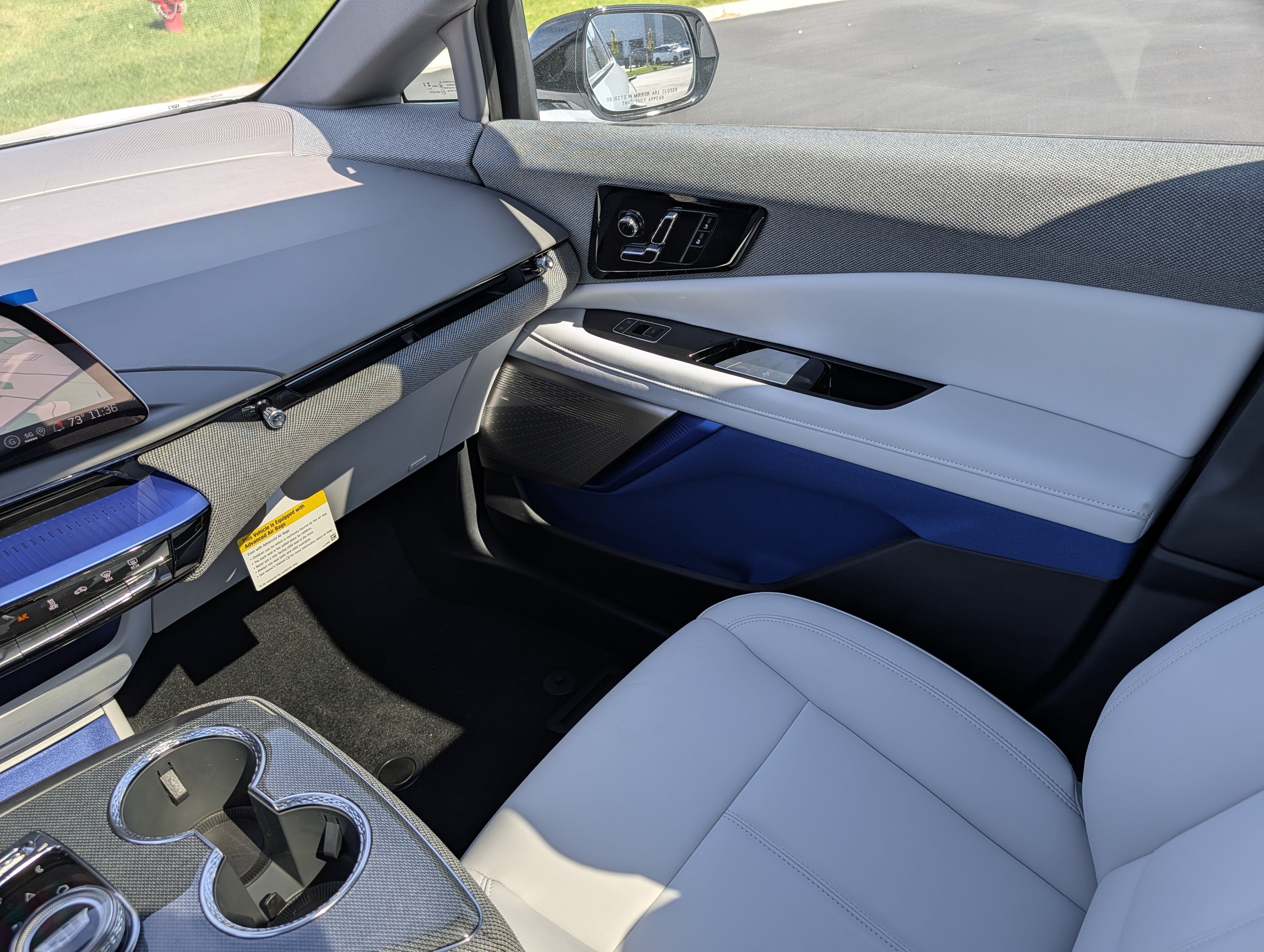 New 2027 Cadillac Optiq Luxury w/ LPO, Floor Liner Package AWD/4WD image 12