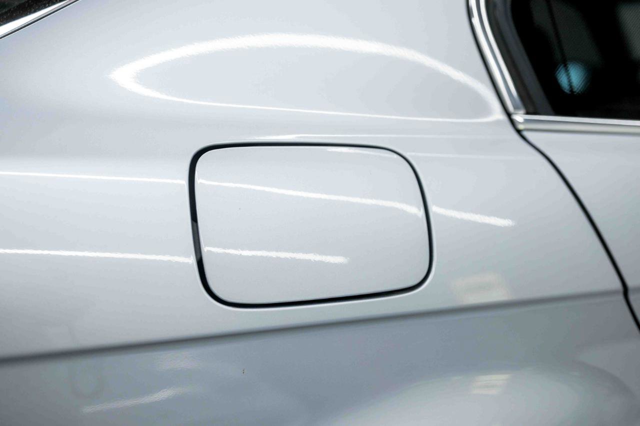 Used 1998 BMW 740iL RWD image 24