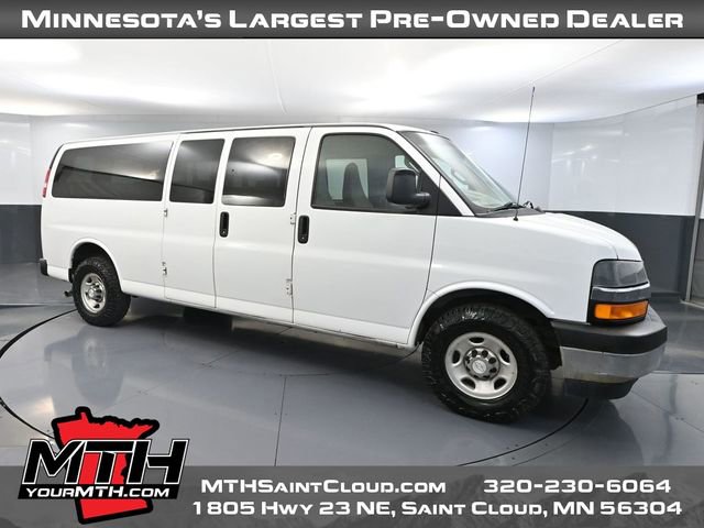 Used 2017 Chevrolet Express 3500 LT w/ LT Preferred Equipment Group RWD image 1
