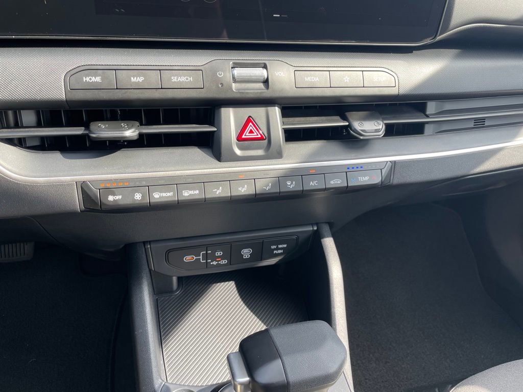 New 2026 Kia K4 LXS image 14