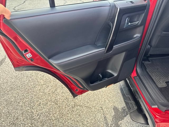 Used 2021 Toyota 4Runner Venture w/ Moonroof Package AWD/4WD image 12