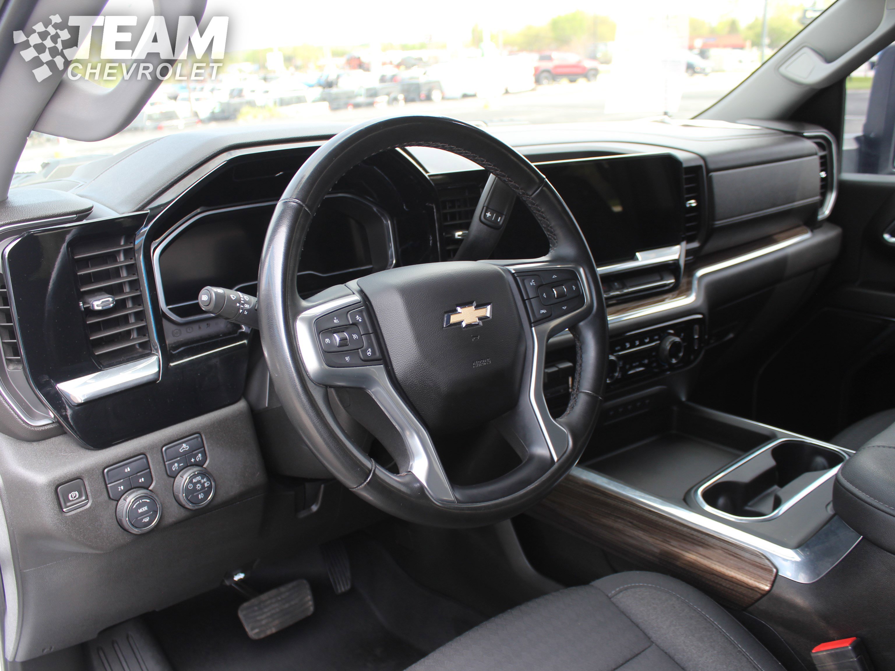 Used 2024 Chevrolet Silverado 3500 LT w/ Convenience Package AWD/4WD image 12
