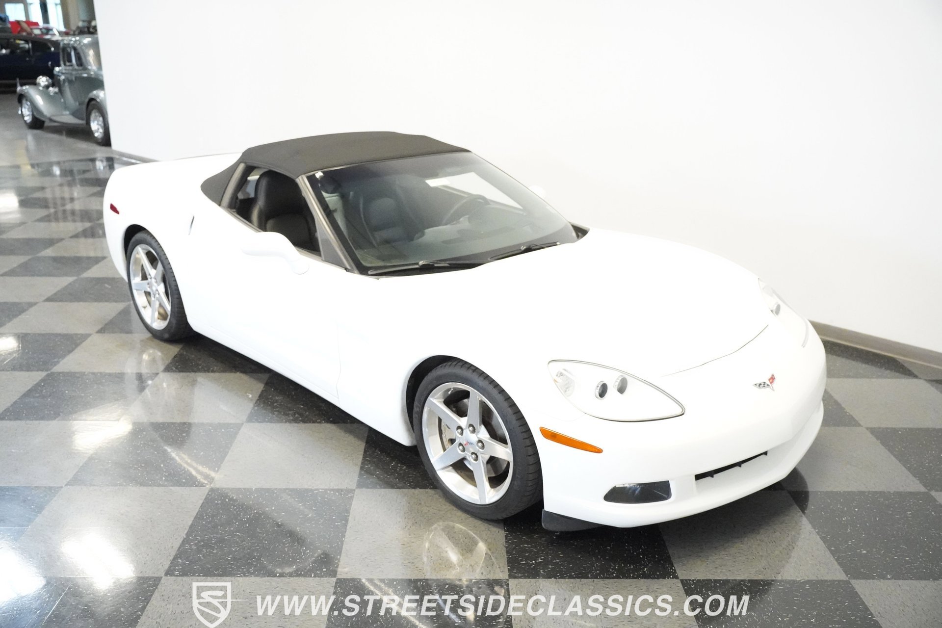 Used 2005 Chevrolet Corvette Convertible w/ Preferred Equipment Group image 38