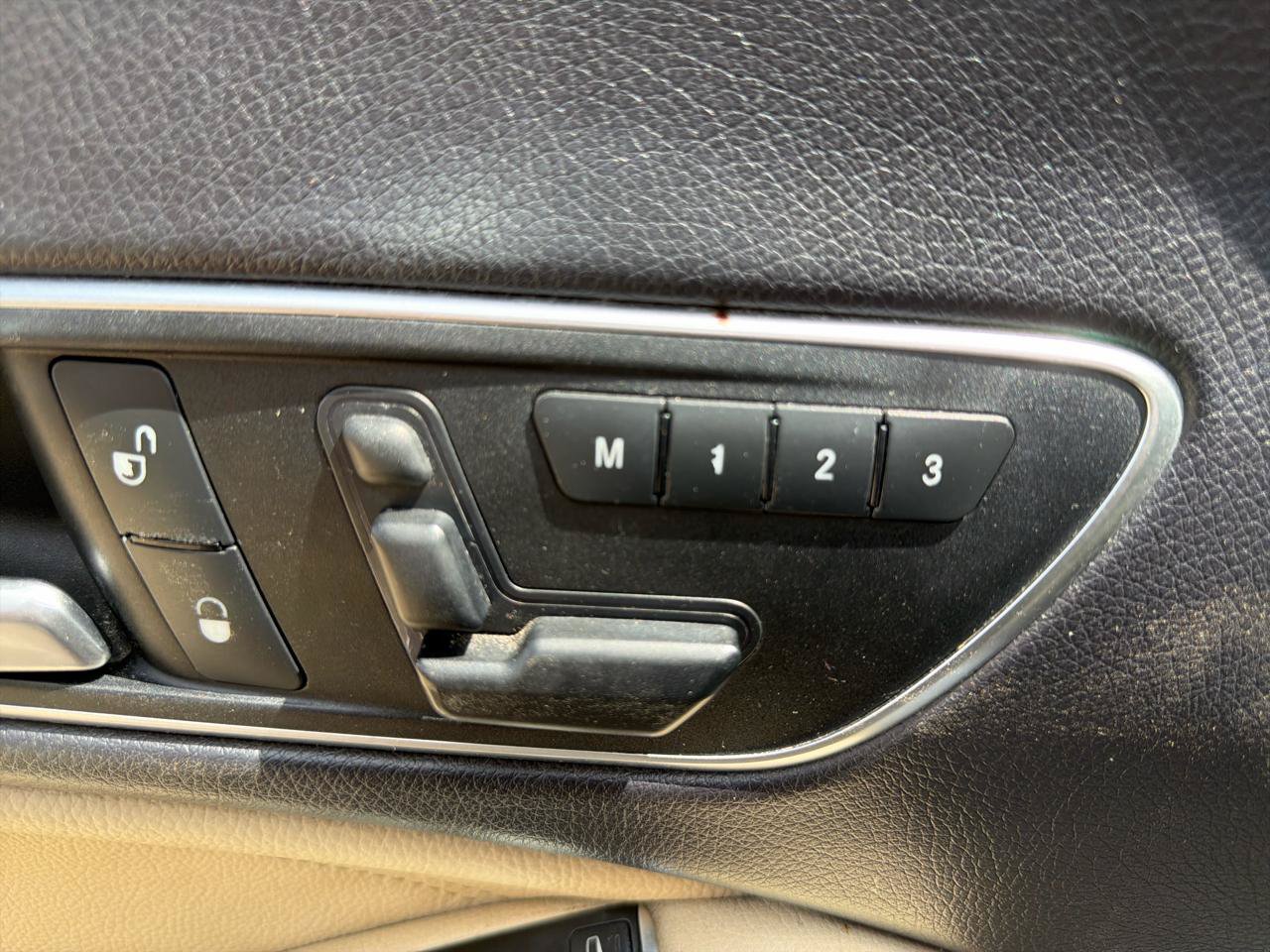 Used 2015 Mercedes-Benz CLA 250 4MATIC image 17
