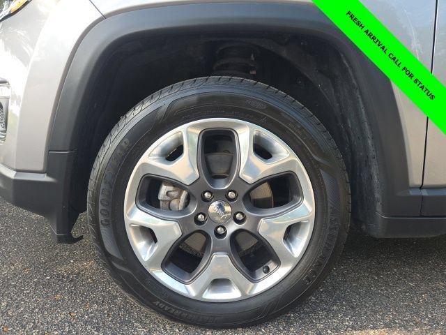 Used 2020 Jeep Compass Limited AWD/4WD image 39