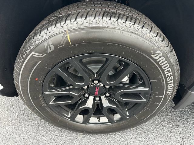 New 2025 GMC Sierra 1500 Elevation w/ LPO, Elevation Black Package image 15