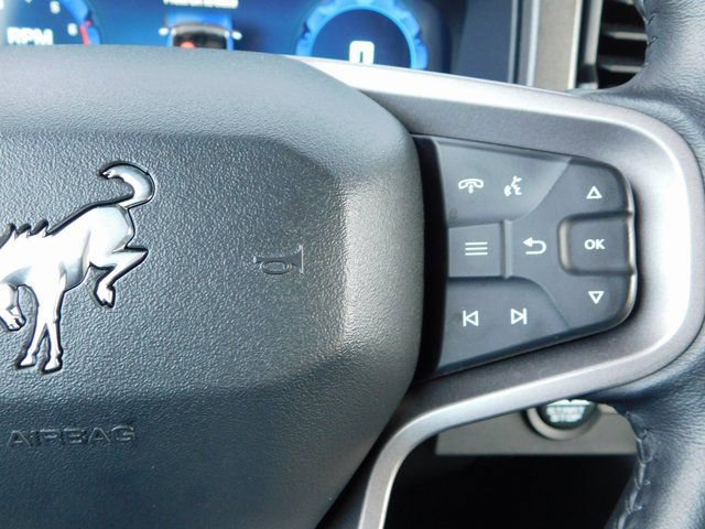 Used 2025 Ford Bronco Badlands image 26