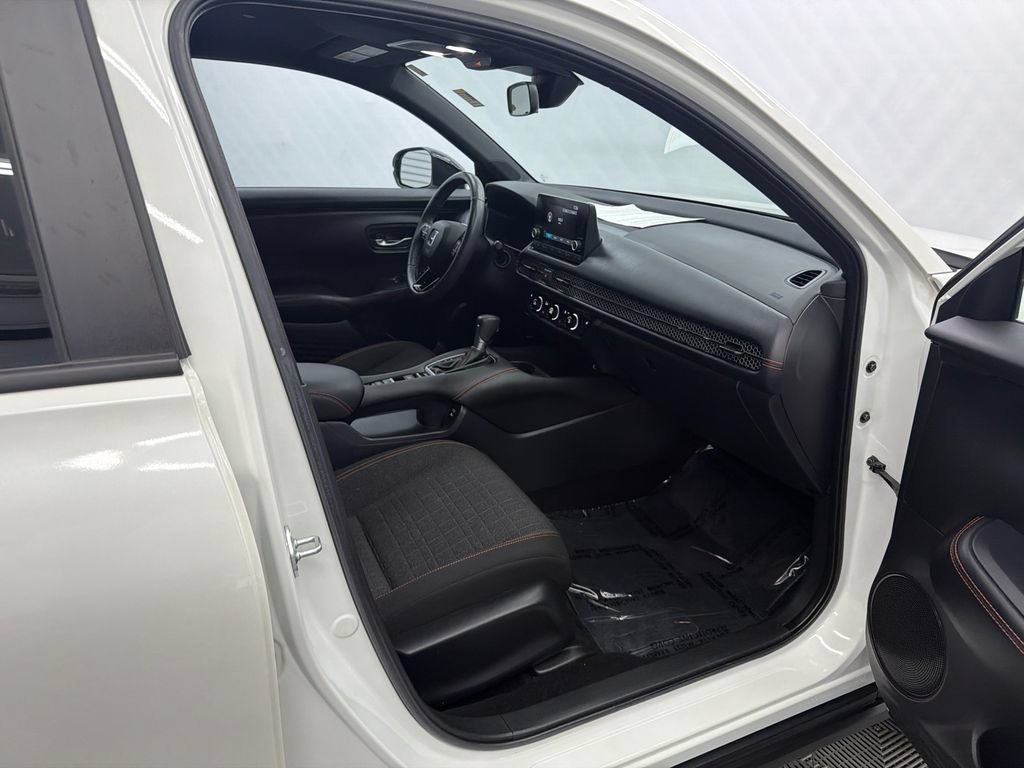 Used 2024 Honda HR-V Sport image 13