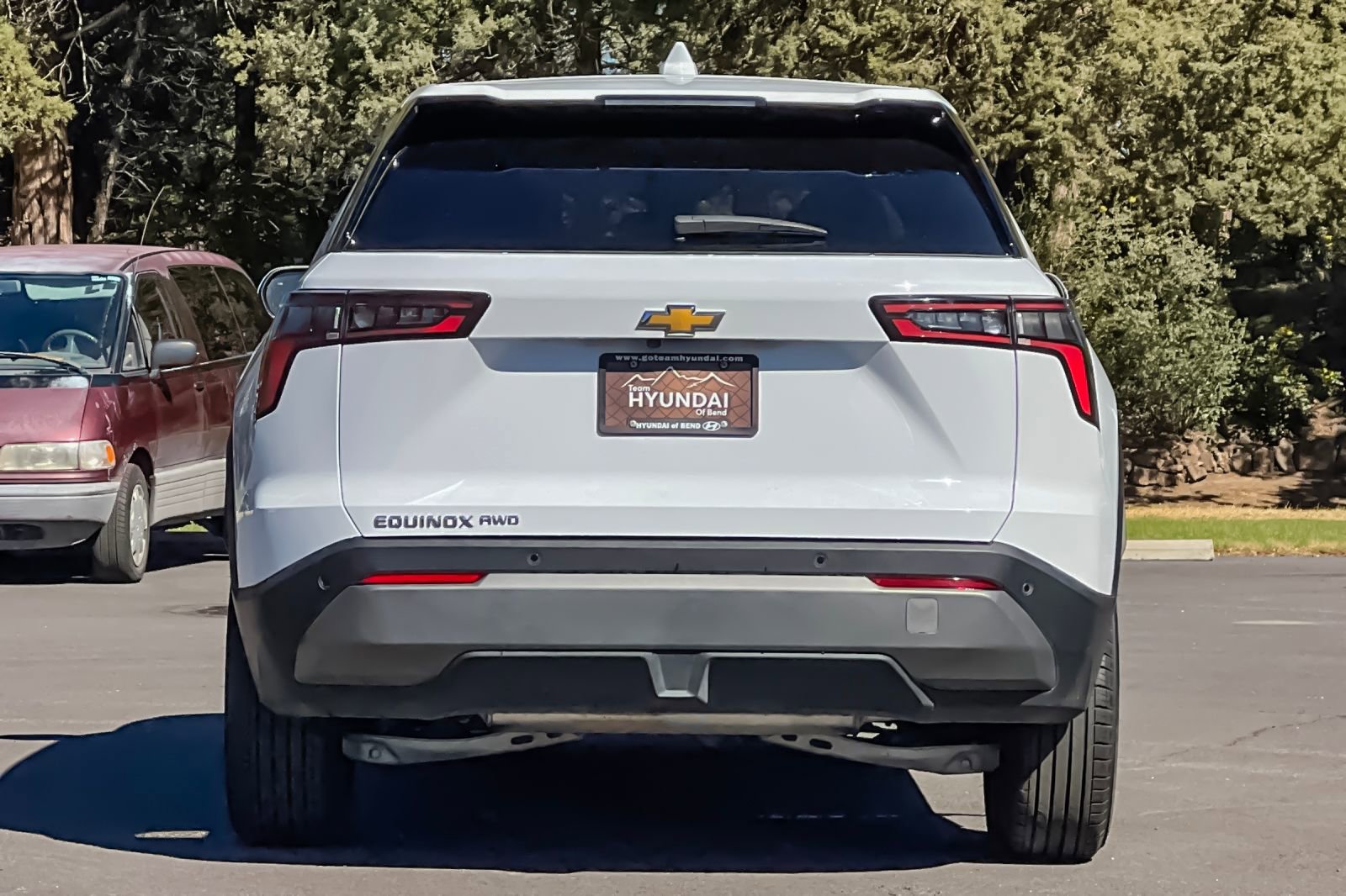 Used 2025 Chevrolet Equinox LT AWD/4WD image 5