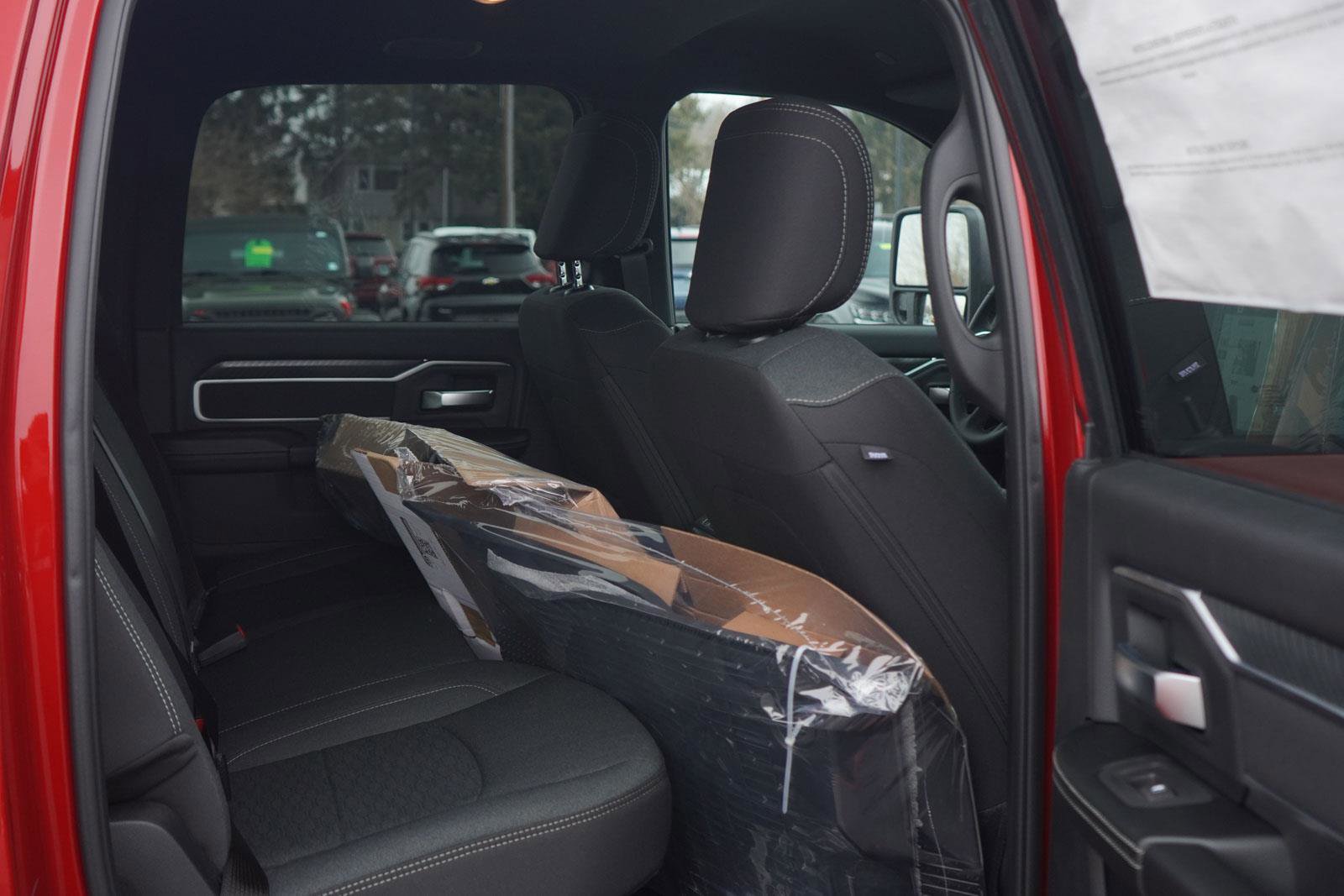 New 2026 RAM 2500 Big Horn AWD/4WD image 25